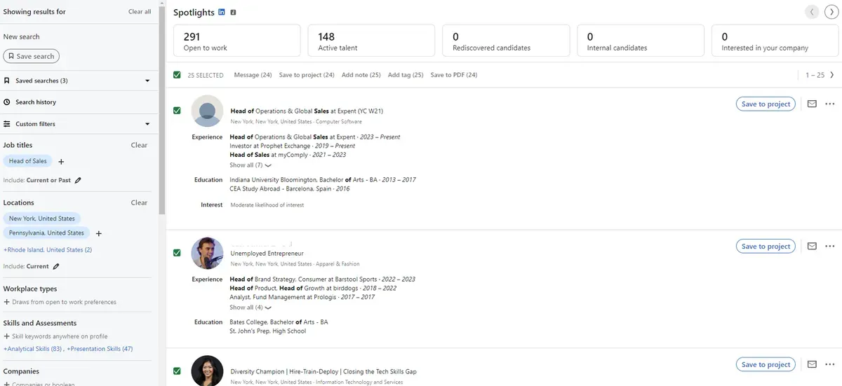 Interface LinkedIn Spotlights montrant des profils de candidats professionnels