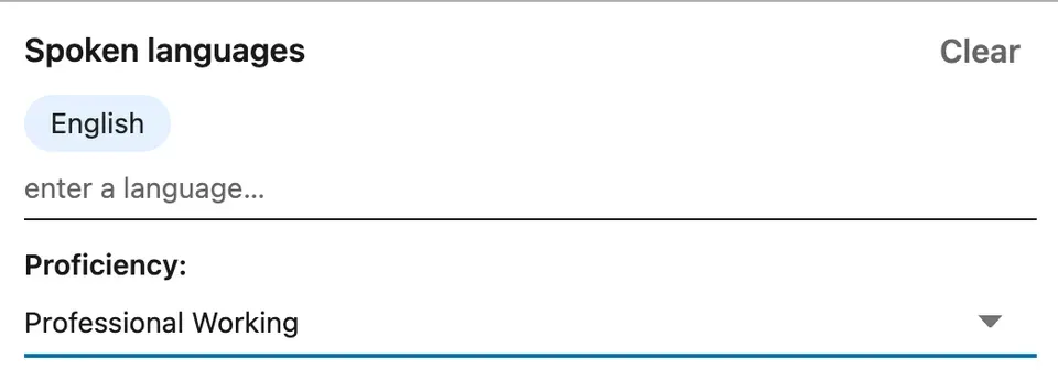Sprachenauswahl-Oberfläche mit hervorgehobenem Englisch und Kompetenz-Dropdown